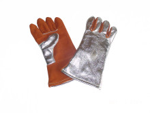 Leather Glove w/ Alum. Carbon Kevlar Back